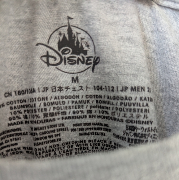 Disney Classic Mickey Mouse Men's Tee Shirt Top Size M - Picture 2 of 3